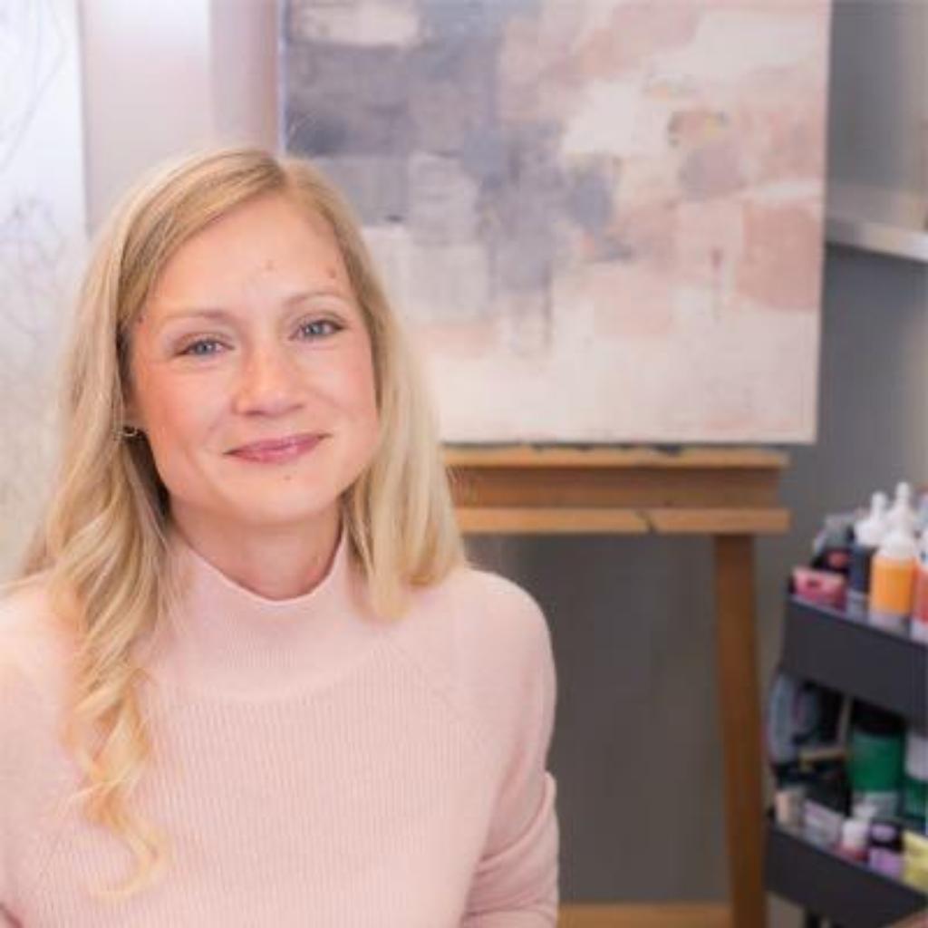 &copy; ---
