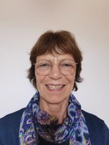 © ---