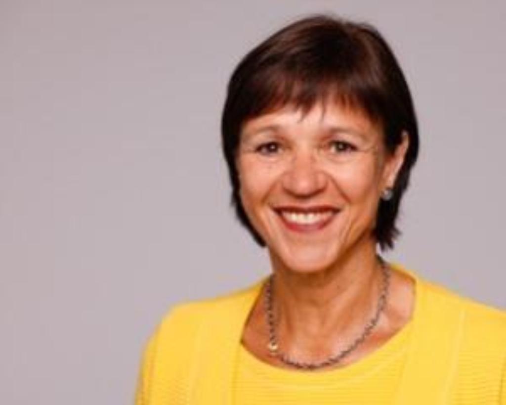 &copy; ---